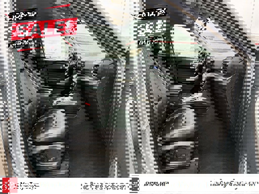 Used 2023 Ford Explorer XLT w/ Equipment Group 202A image 25