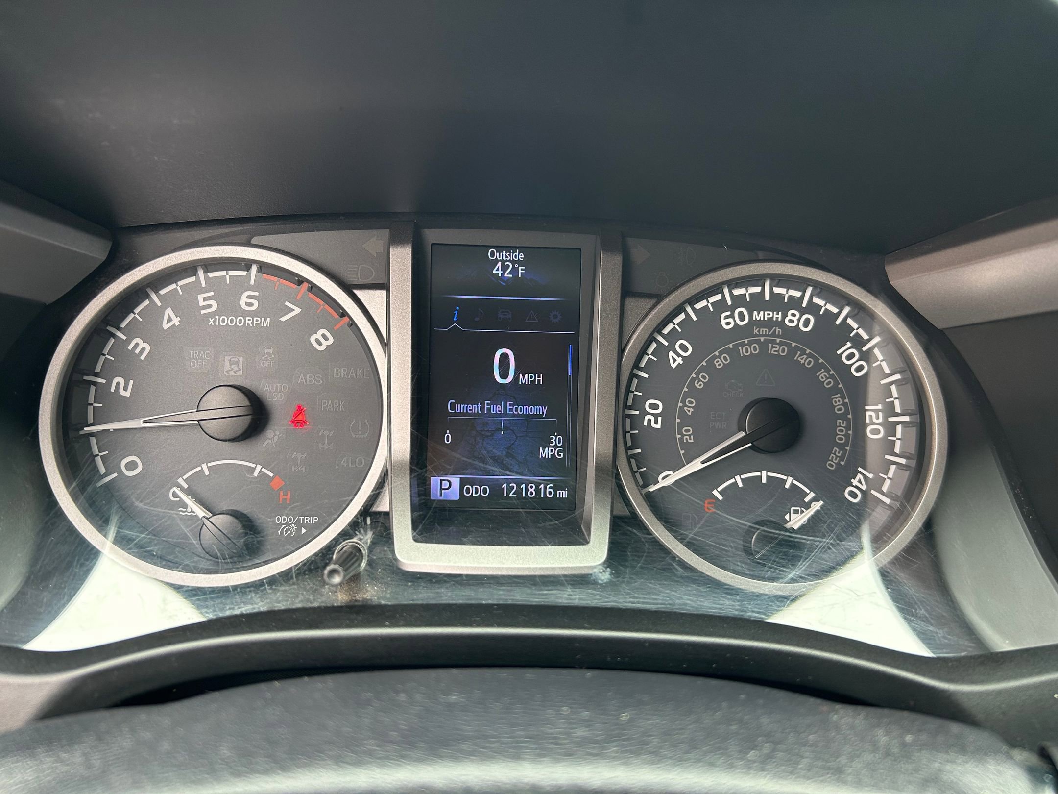 Used 2017 Toyota Tacoma SR5 w/ Tow Package AWD/4WD image 16