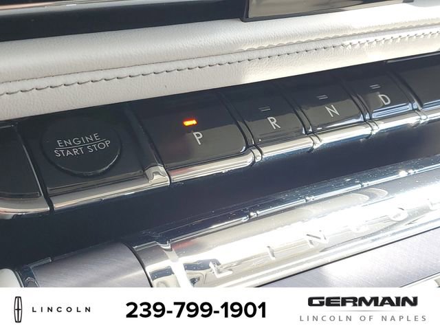 New 2025 Lincoln Aviator AWD image 26