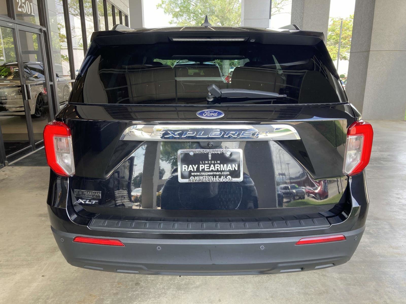 Used 2022 Ford Explorer XLT RWD image 6