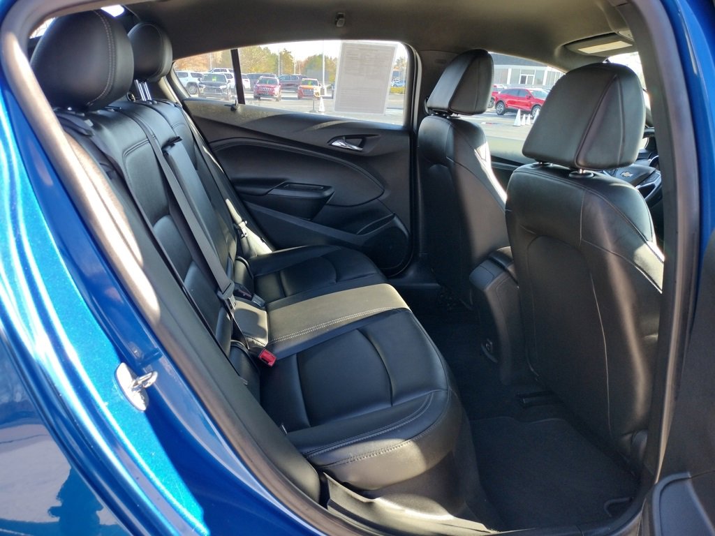 Used 2019 Chevrolet Cruze Premier image 8