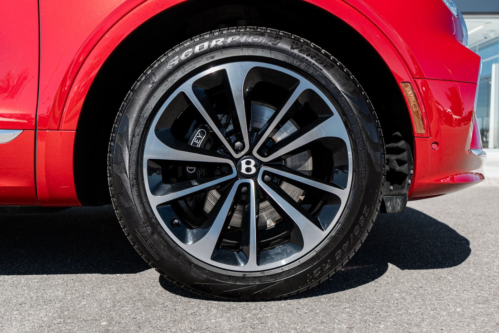 Certified 2024 Bentley Bentayga Extended Wheelbase image 16