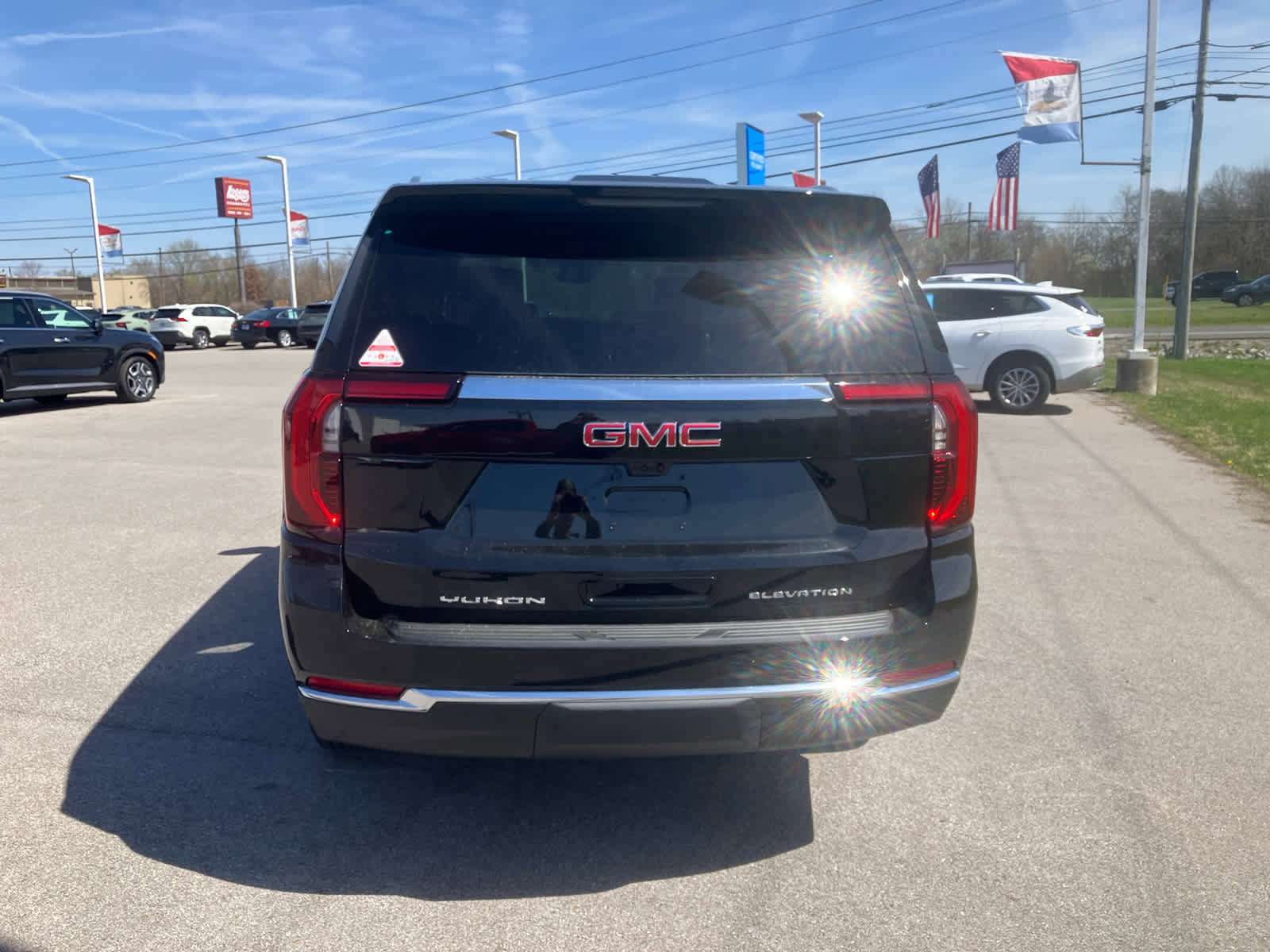 New 2026 GMC Yukon Elevation image 6