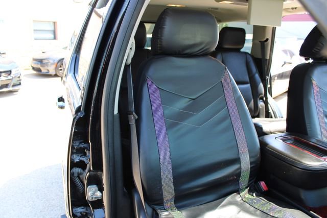 Used 2014 Cadillac Escalade Premium RWD image 36
