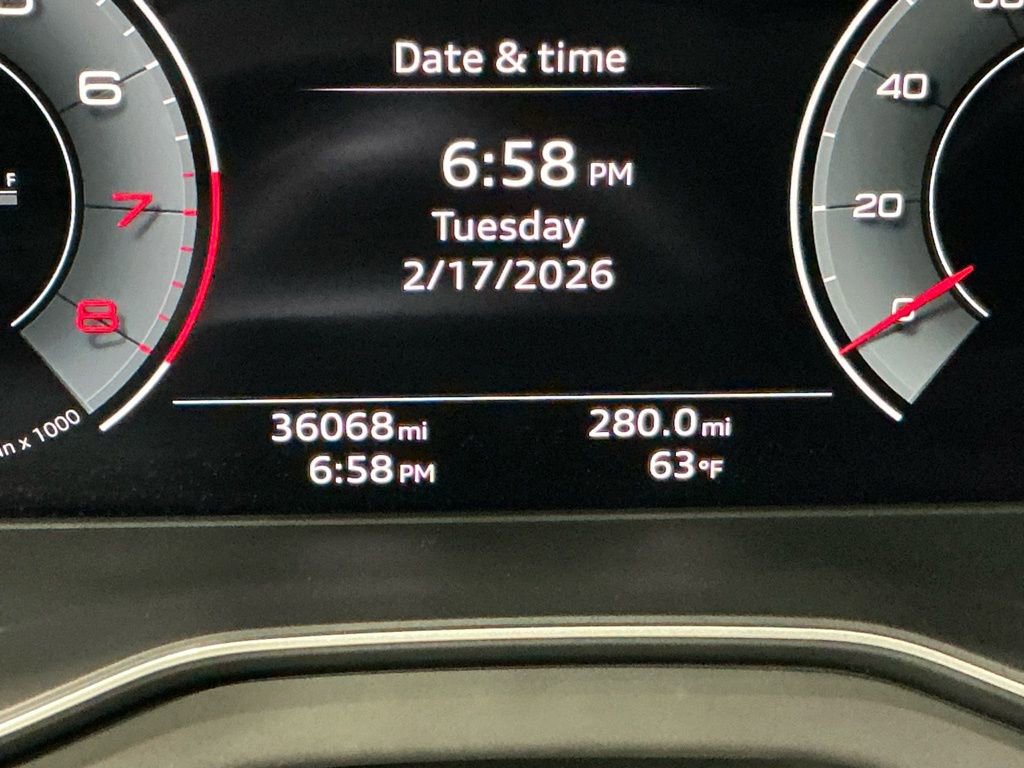 Used 2025 Audi Q5 2.0T Premium image 11