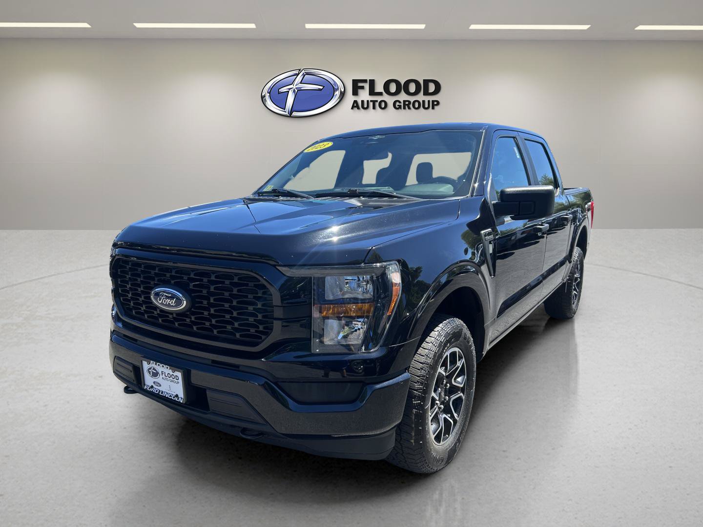 Used 2023 Ford F150 XL w/ STX Appearance Package AWD/4WD image 3