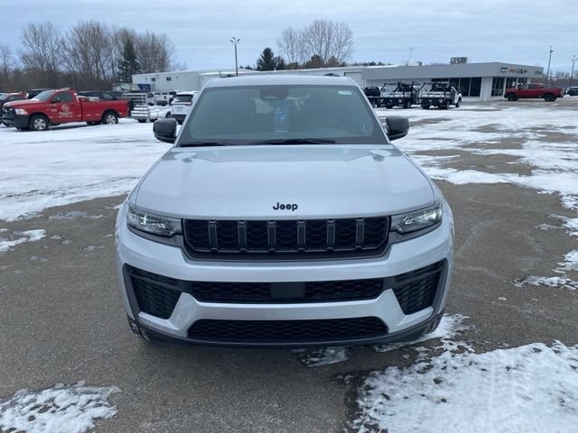 New 2026 Jeep Grand Cherokee Altitude AWD/4WD image 10