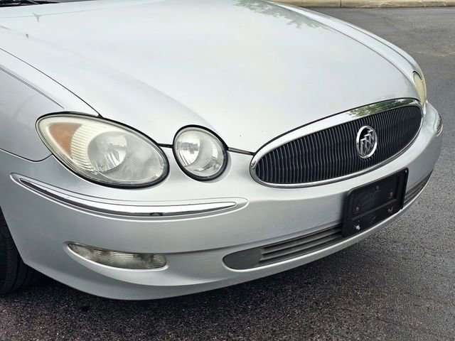 Used 2005 Buick LaCrosse CXL w/ Gold Convenience Package FWD image 3