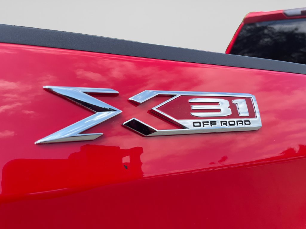 Certified 2019 GMC Sierra 1500 SLE w/ SLE Value Package AWD/4WD image 18