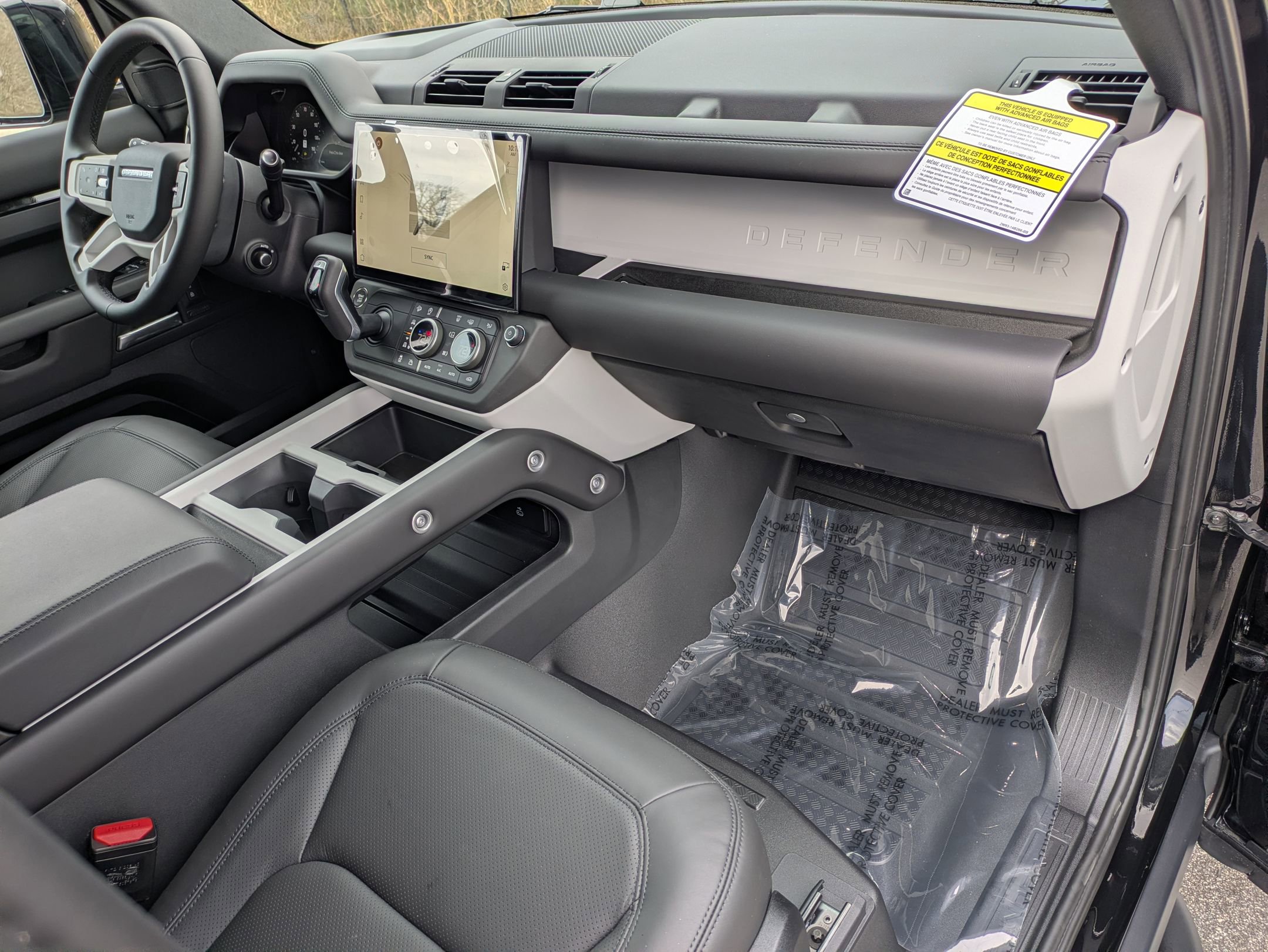 New 2026 Land Rover Defender 110 X-Dynamic SE image 30