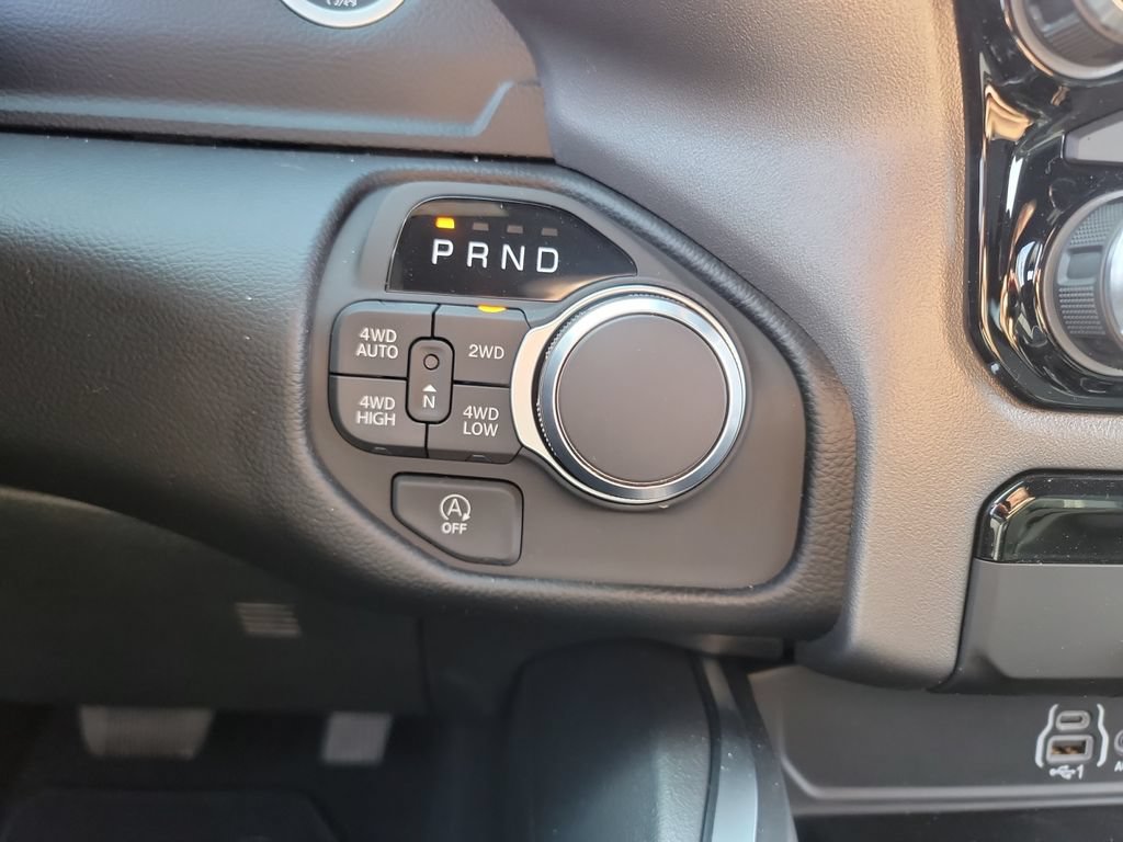 New 2026 RAM 1500 Big Horn w/ Night Edition AWD/4WD image 11