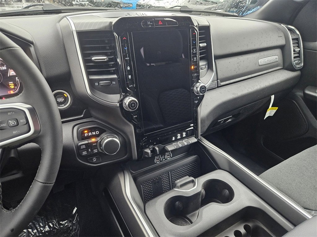 New 2026 RAM 1500 4x4 Crew Cab image 21