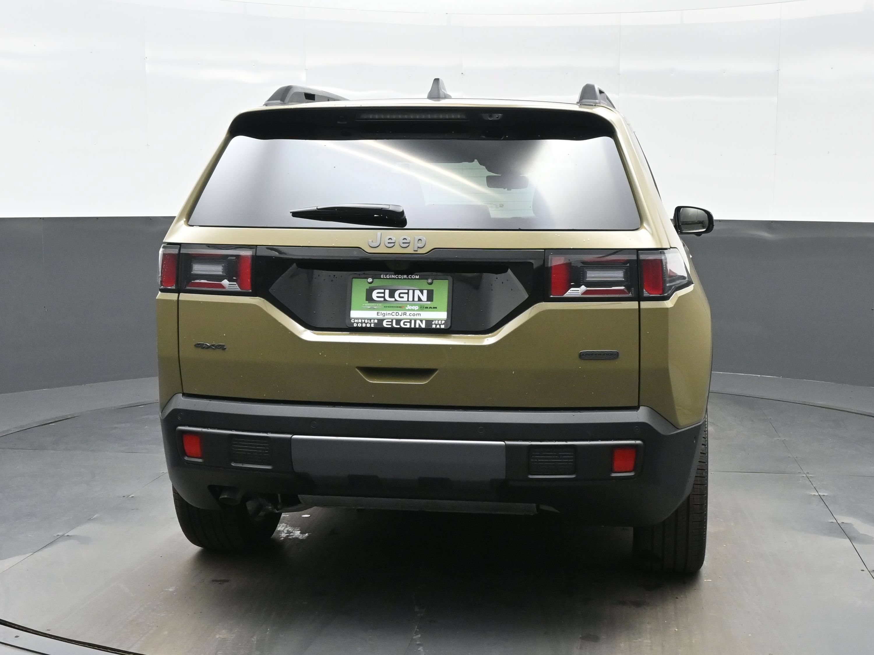 New 2026 Jeep Cherokee Overland w/ Trailer Tow Group AWD/4WD image 7