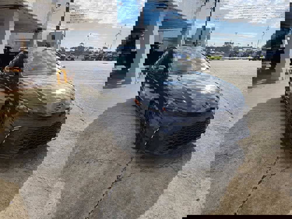 Used 2025 Toyota Camry SE image 8