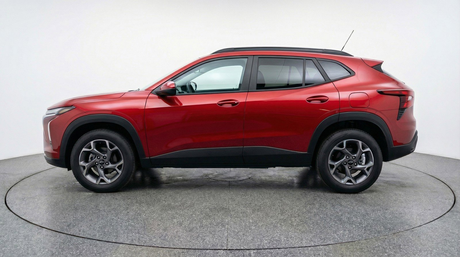 Used 2025 Chevrolet Trax LT image 5