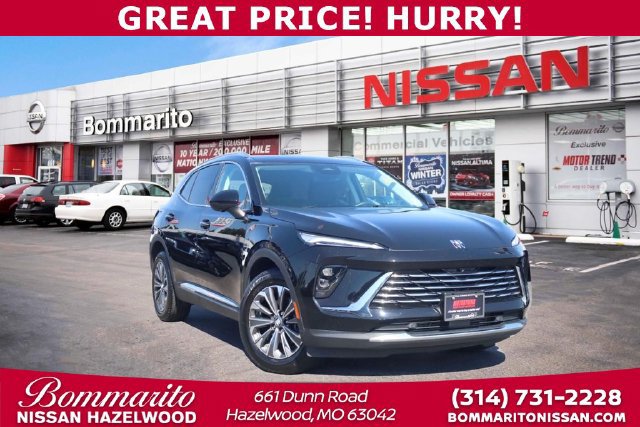 Used 2024 Buick Envision Preferred AWD/4WD image 1