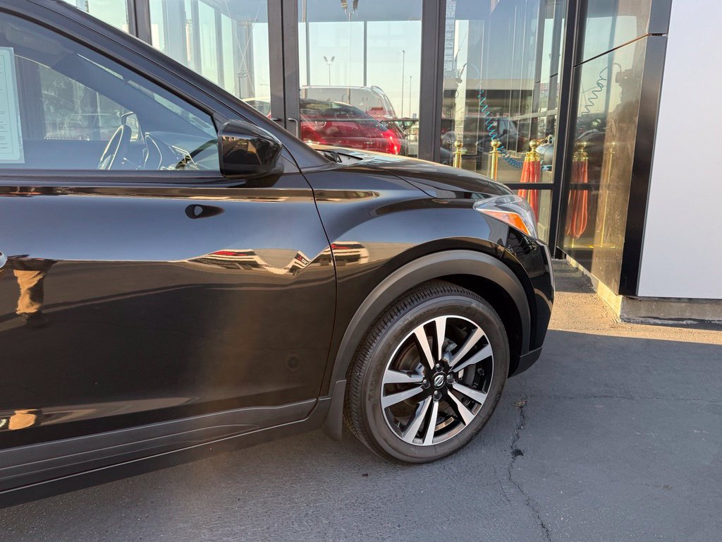 Used 2020 Nissan Kicks SV FWD image 11