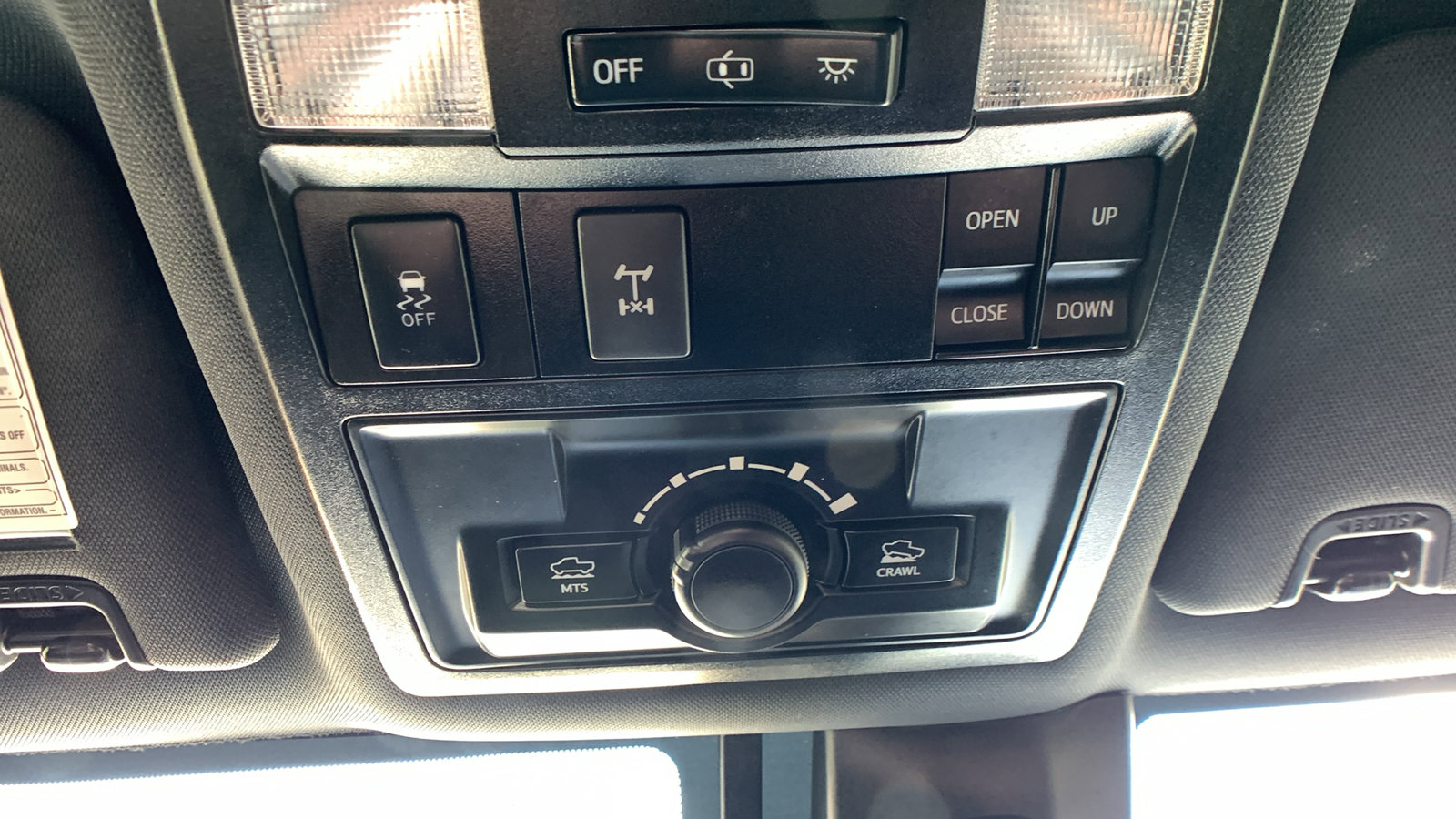 Used 2019 Toyota Tacoma TRD Off-Road image 19