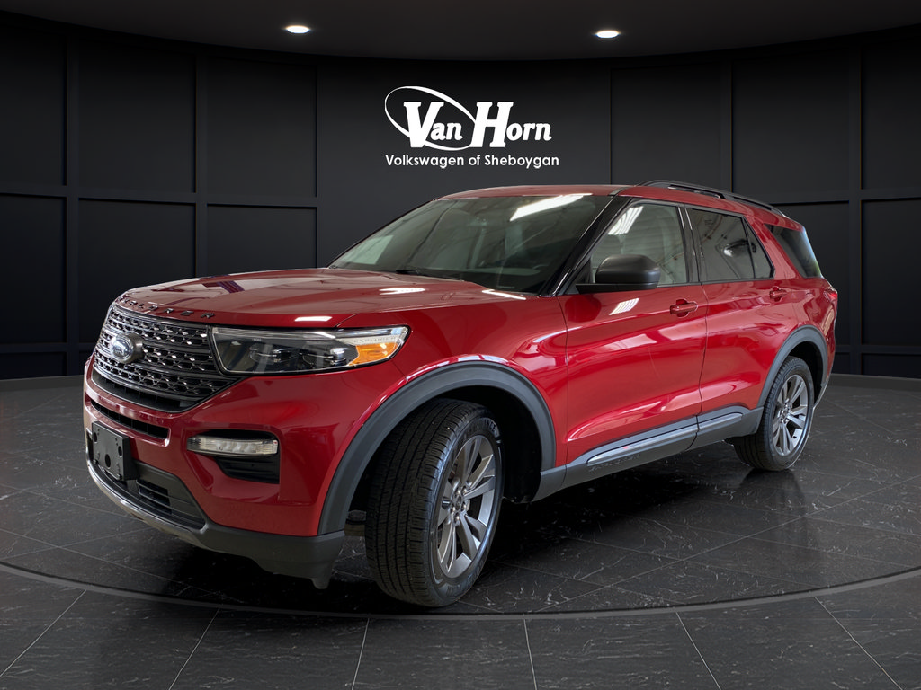 Used 2021 Ford Explorer XLT w/ Equipment Group 202A AWD/4WD image 3