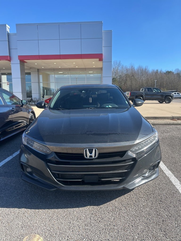 Used 2022 Honda Accord Sport image 2