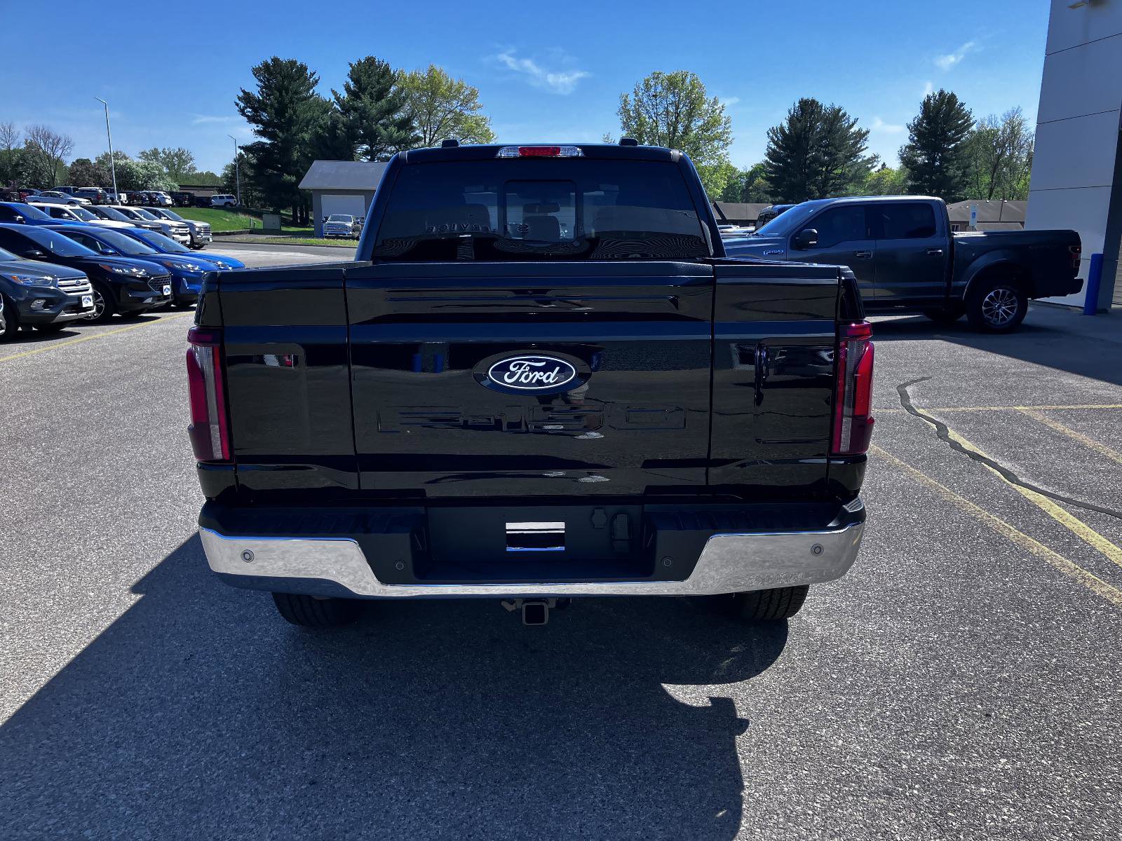 New 2025 Ford F150 Lariat w/ Equipment Group 502A High image 7