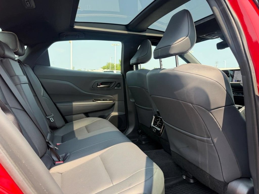 Certified 2025 Toyota Crown Platinum AWD/4WD image 12