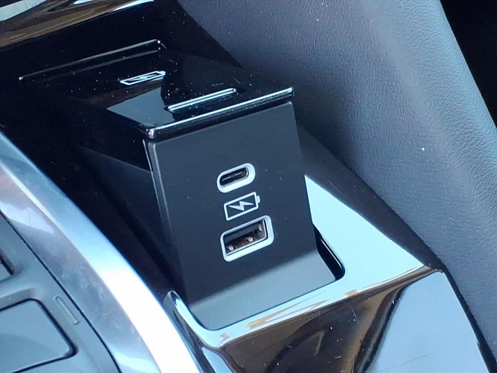 Used 2025 Acura MDX w/ Technology Package image 25