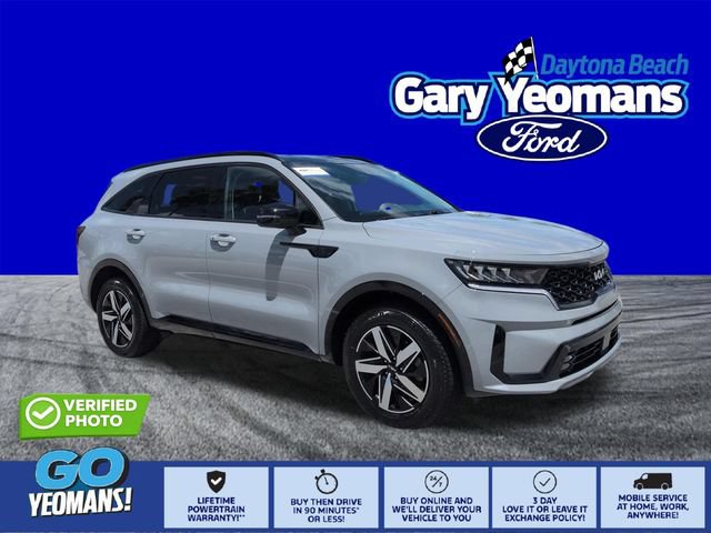 Used 2022 Kia Sorento EX w/ Panoramic Sunroof Package