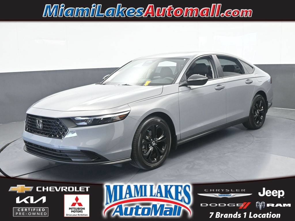 Used 2025 Honda Accord SE image 1