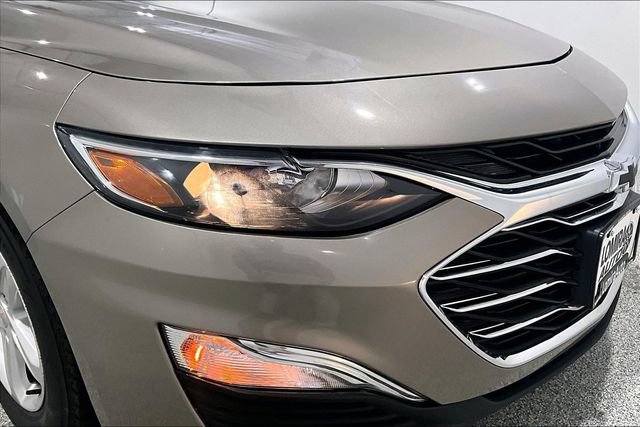 Used 2022 Chevrolet Malibu LS FWD image 37