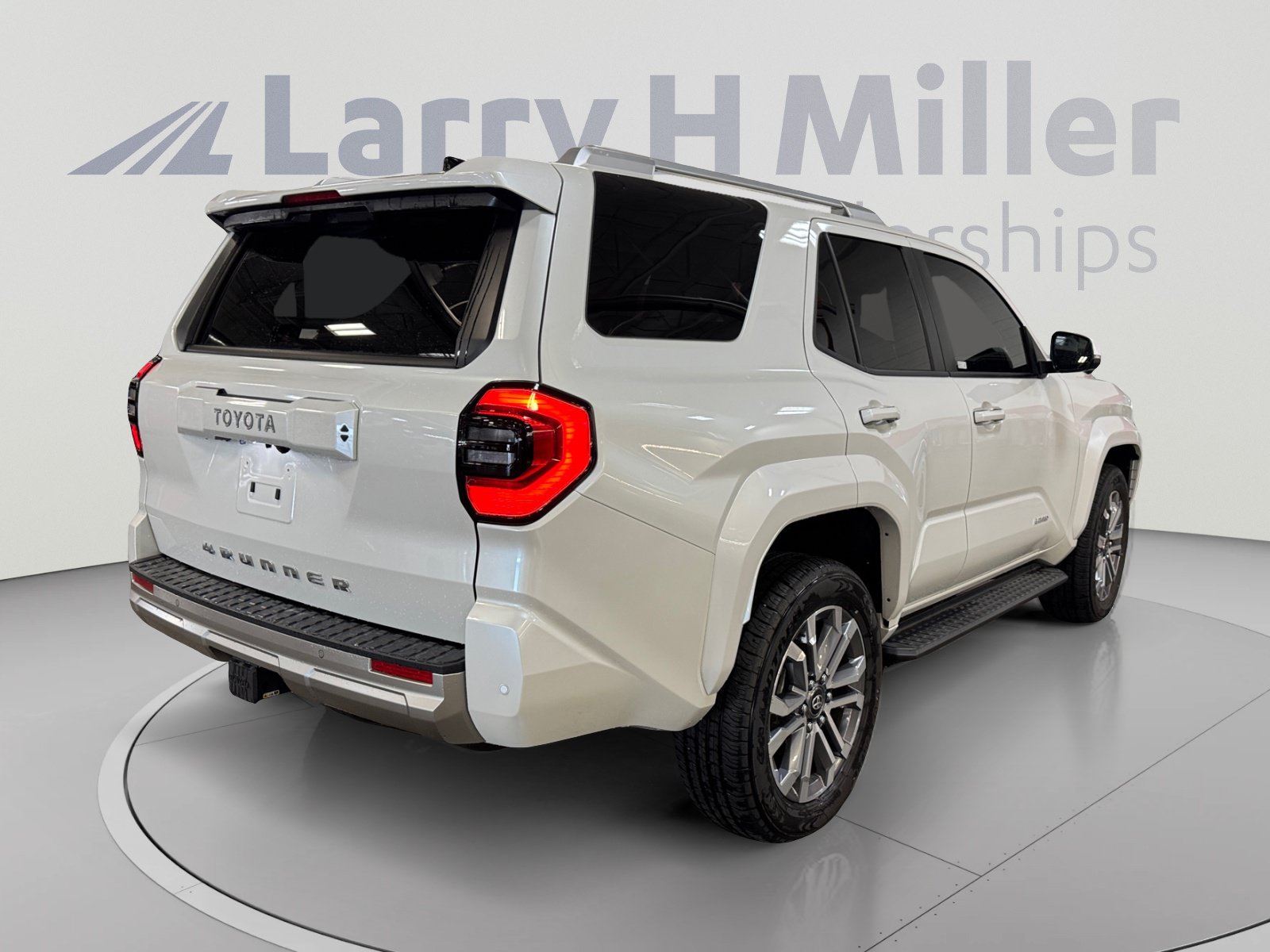 Certified 2026 Toyota 4Runner Limited AWD/4WD image 5