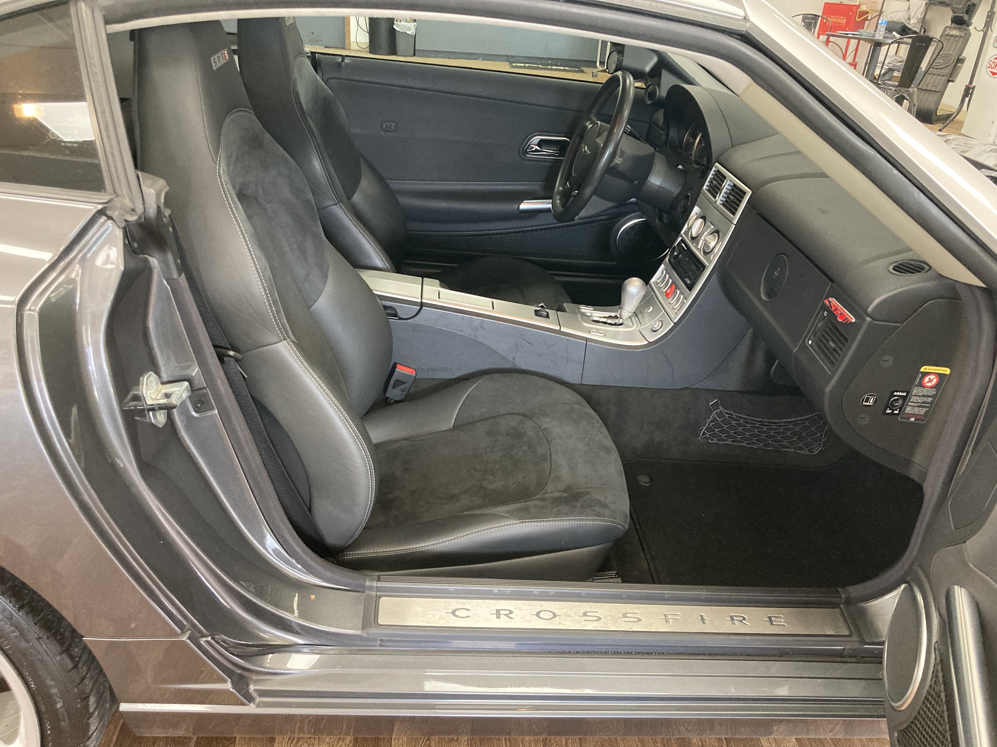 Used 2005 Chrysler Crossfire SRT-6 RWD image 13