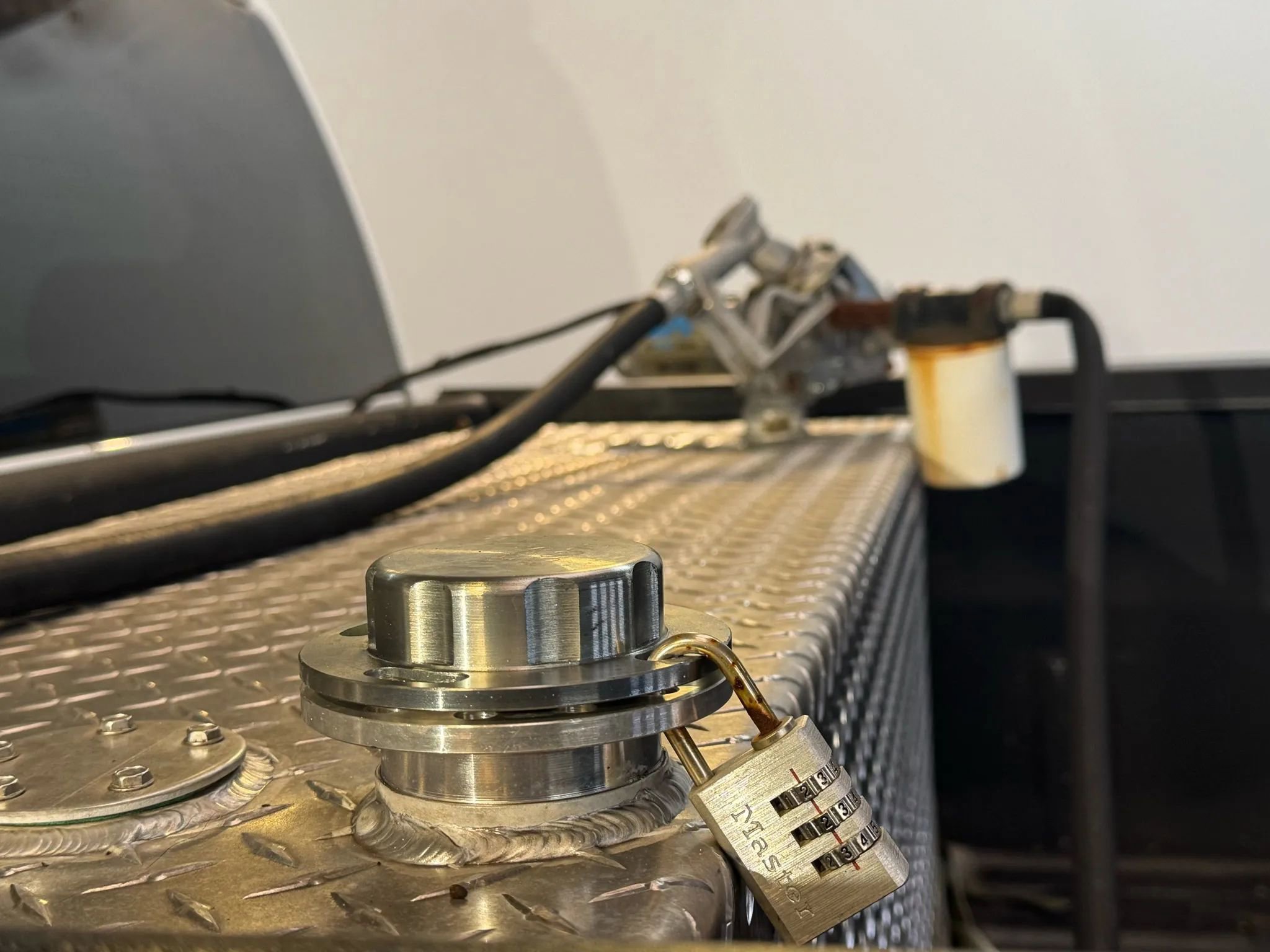 Used 2011 GMC Sierra 3500 SLE w/ SLE Preferred Package image 28