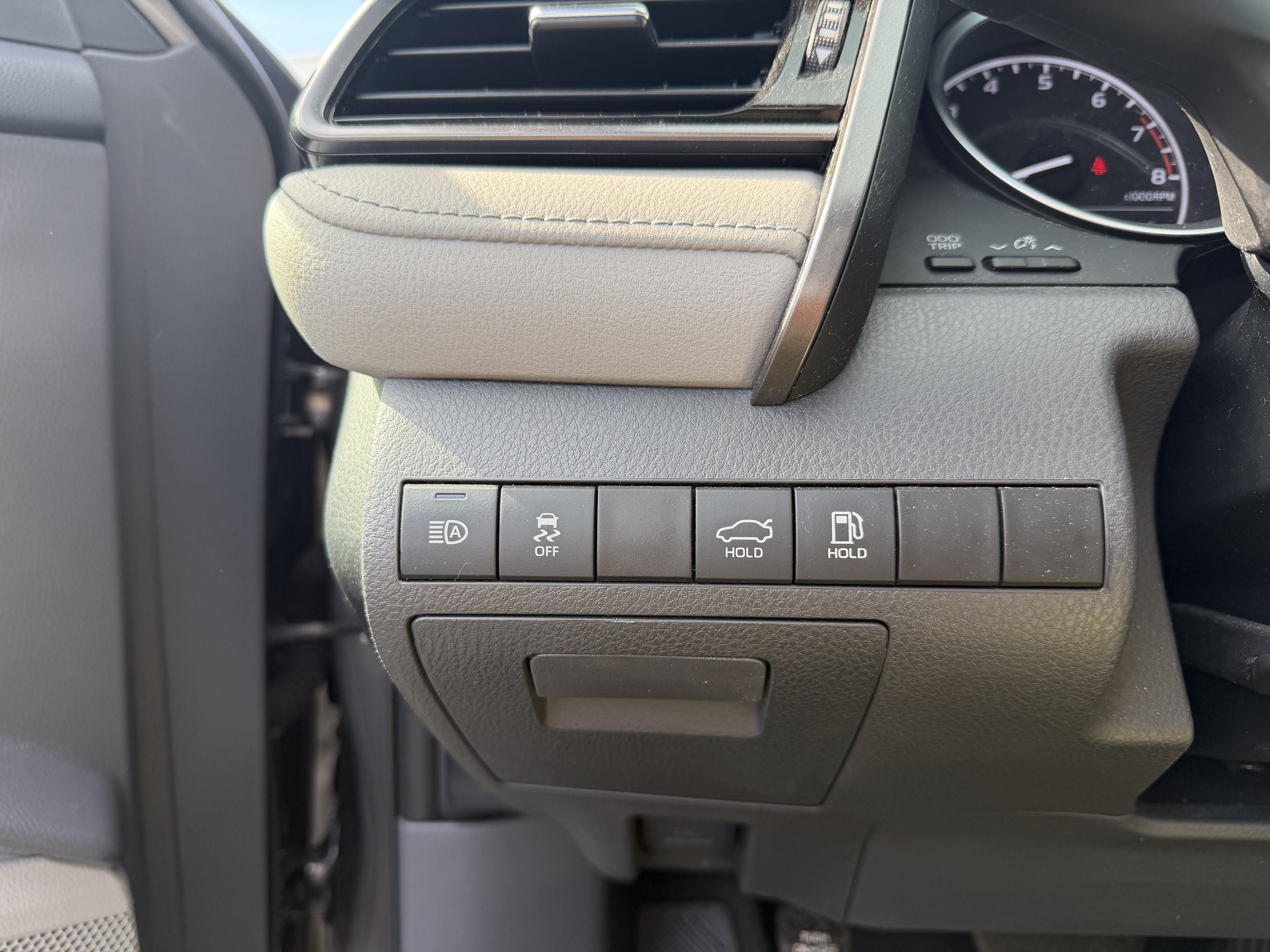 Used 2023 Toyota Camry LE FWD image 15