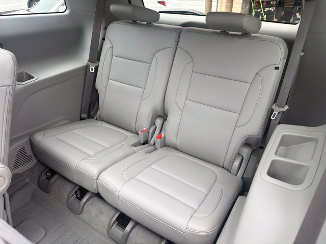 Used 2023 GMC Acadia SLT w/ Preferred Package FWD image 21