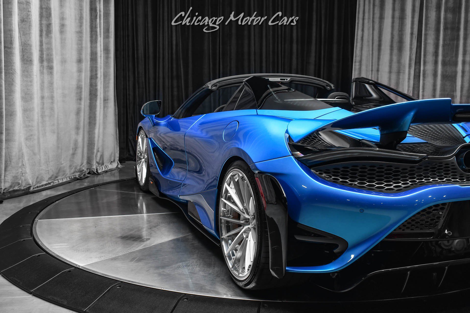 Used 2022 McLaren 765LT image 44