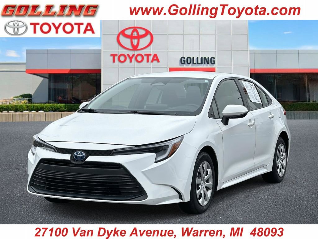 Certified 2023 Toyota Corolla LE image 1
