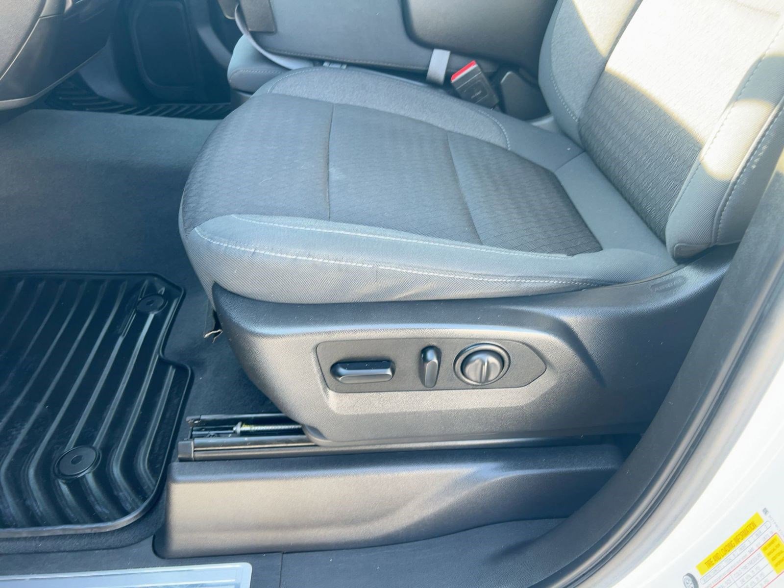 Used 2021 GMC Sierra 1500 Elevation image 14