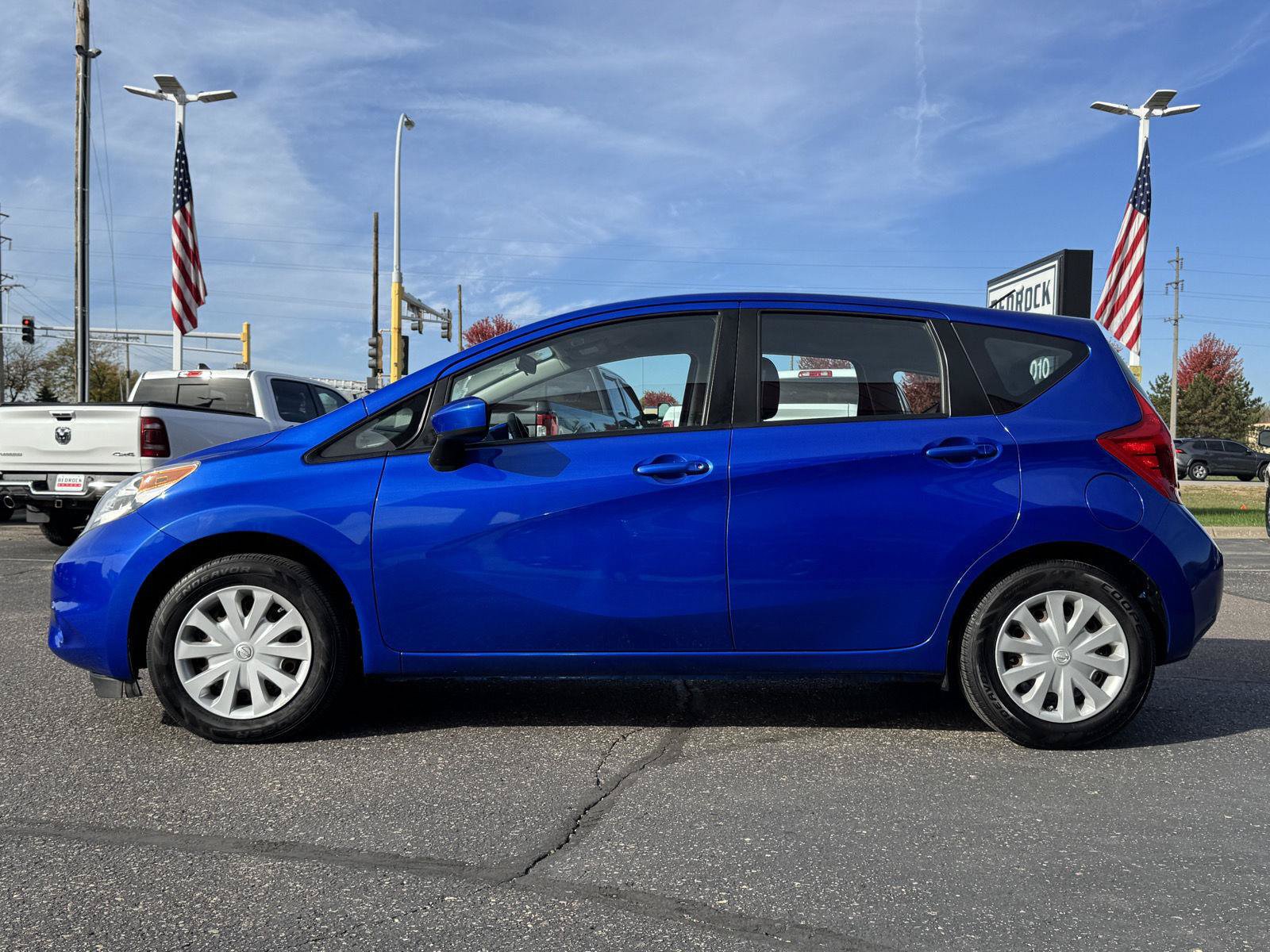 Used 2015 Nissan Versa Note SV FWD image 4