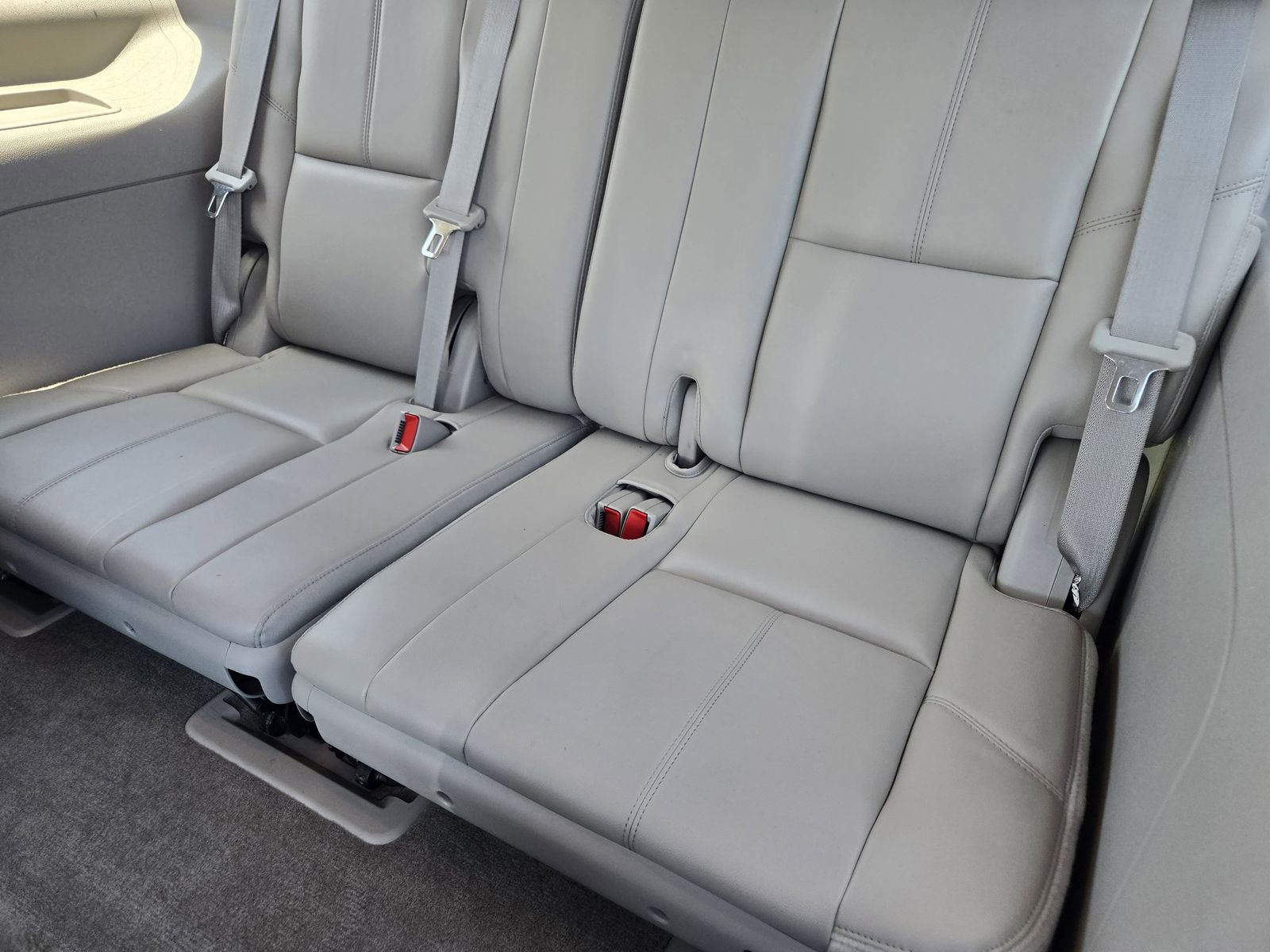 Used 2011 Chevrolet Tahoe LT w/ Luxury Package RWD image 28