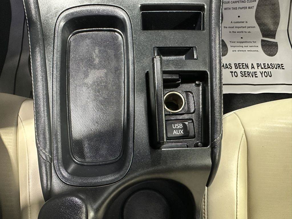 Used 2013 Lexus CT 200h FWD image 19