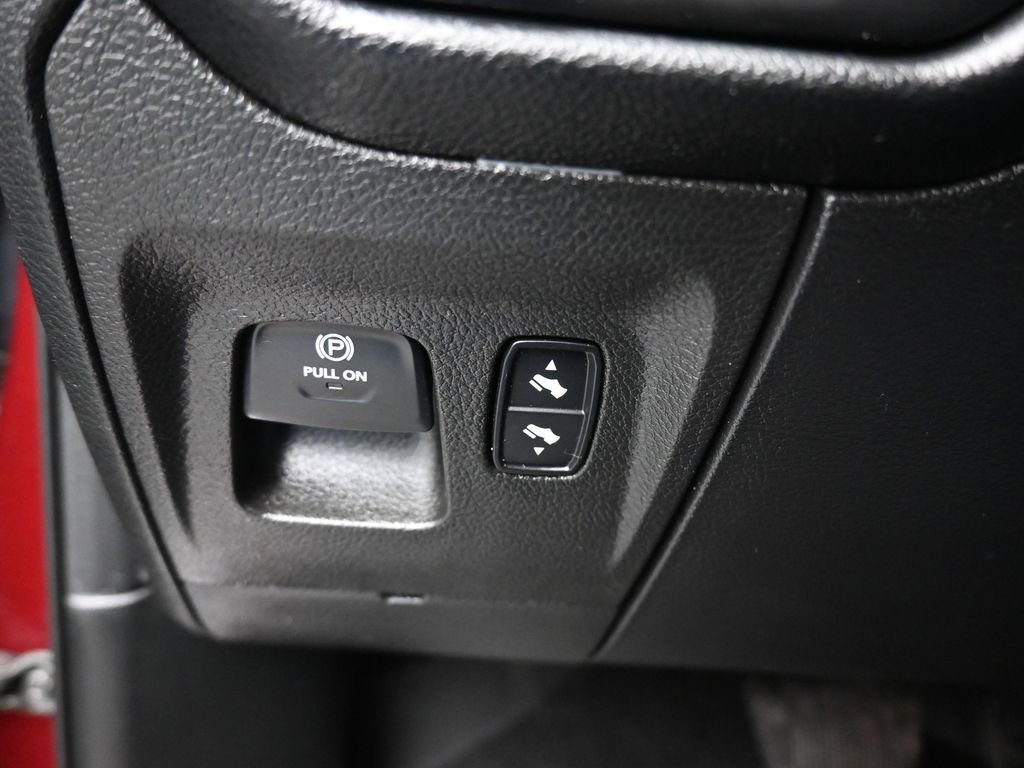 Used 2020 RAM 1500 Laramie AWD/4WD image 29