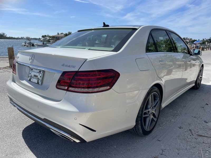 Used 2014 Mercedes-Benz E 550 4MATIC Sedan image 6