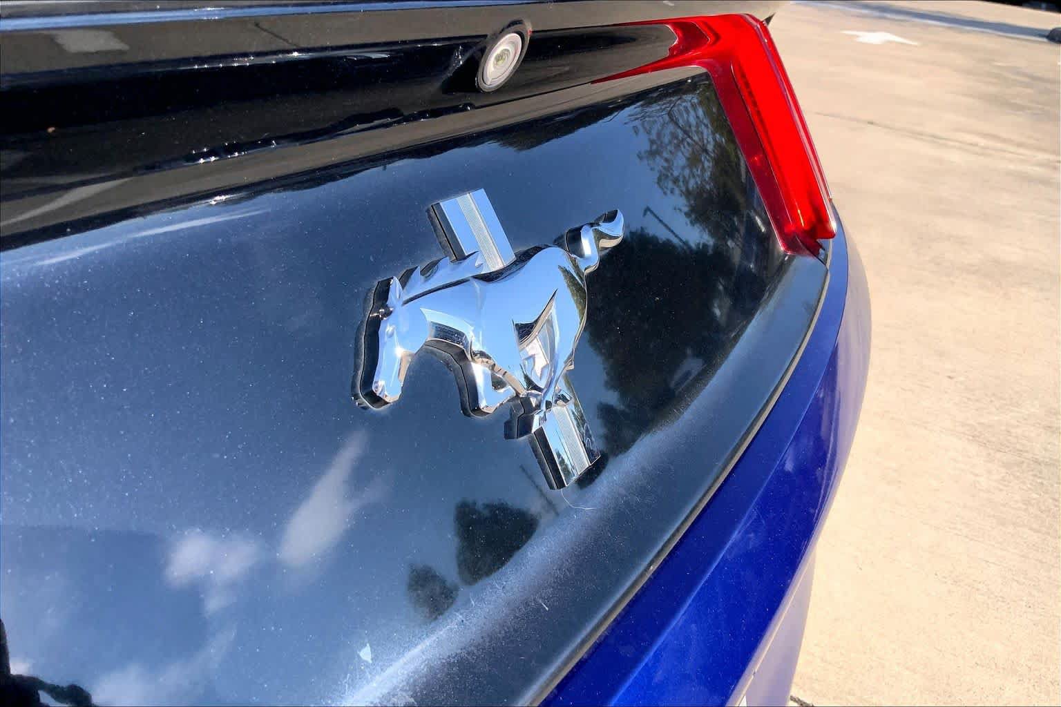 Used 2016 Ford Mustang Coupe w/ Equipment Group 051A RWD image 30