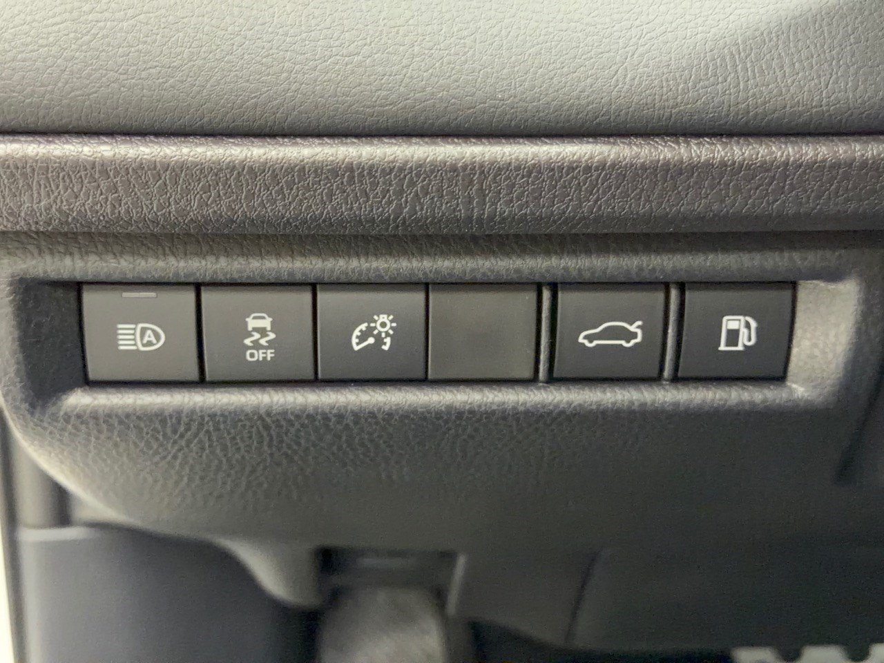 New 2026 Toyota Camry XSE w/ Premium Package FWD image 31