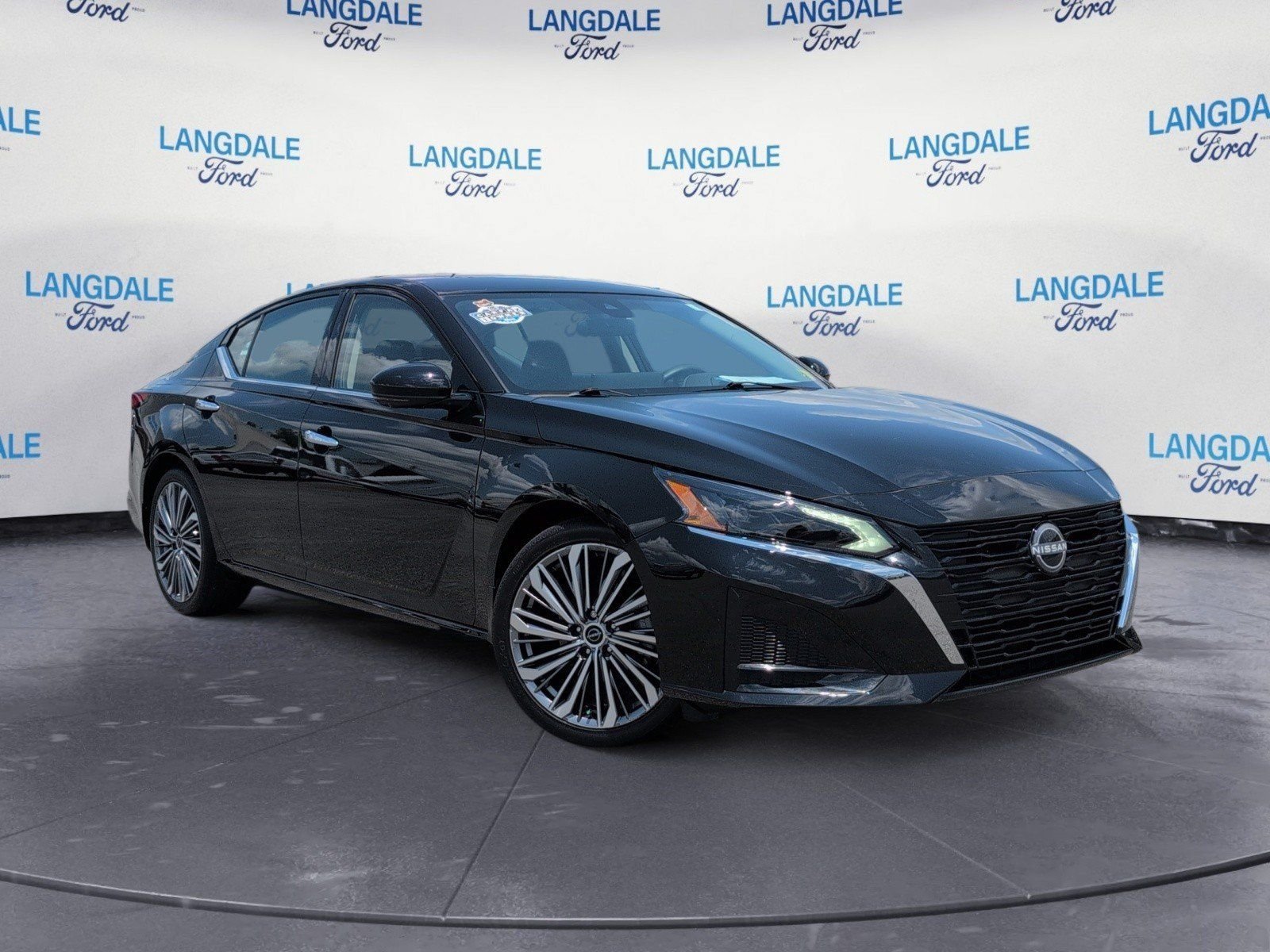 Used 2025 Nissan Altima 2.5 SL FWD video 2
