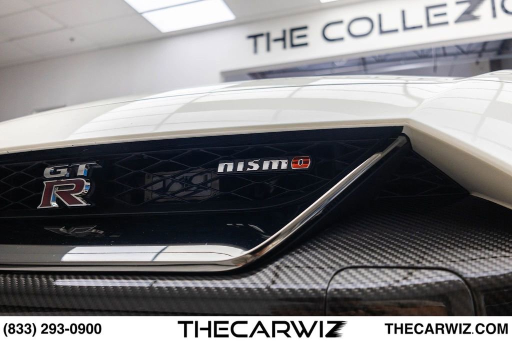 Used 2018 Nissan GT-R NISMO AWD/4WD image 9