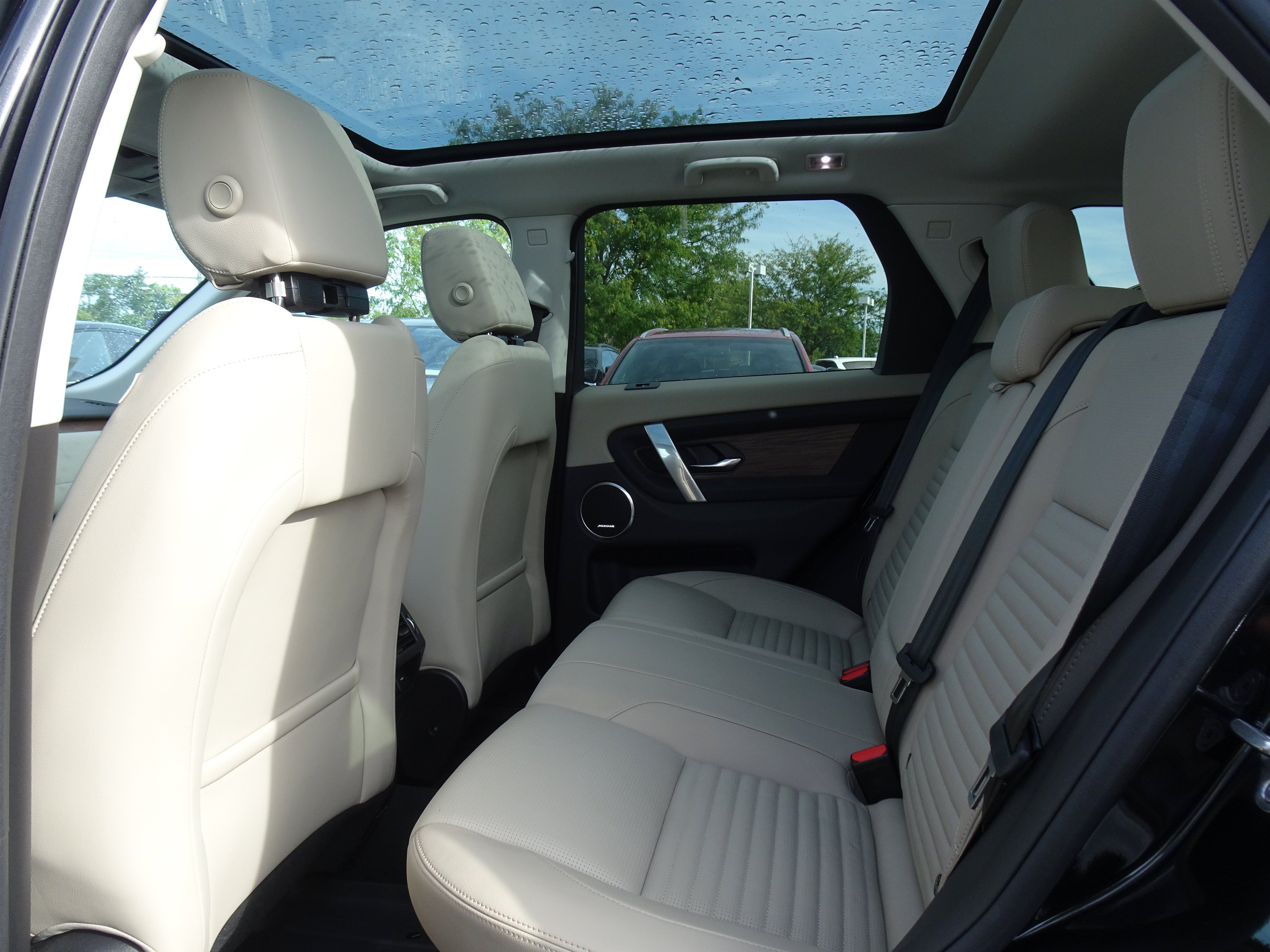 Used 2025 Land Rover Discovery Sport S AWD/4WD image 12