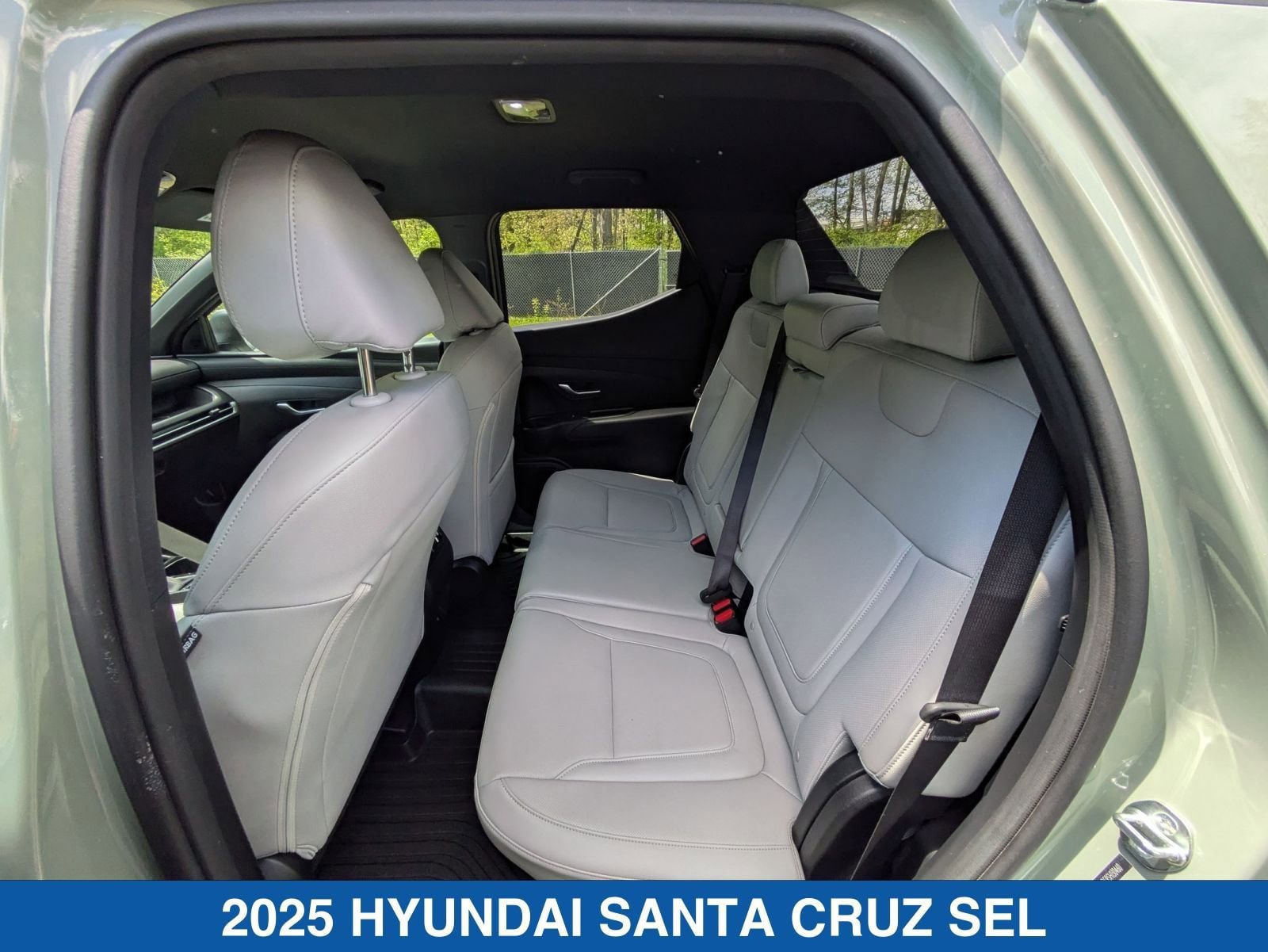 Used 2025 Hyundai Santa Cruz SEL AWD/4WD image 29