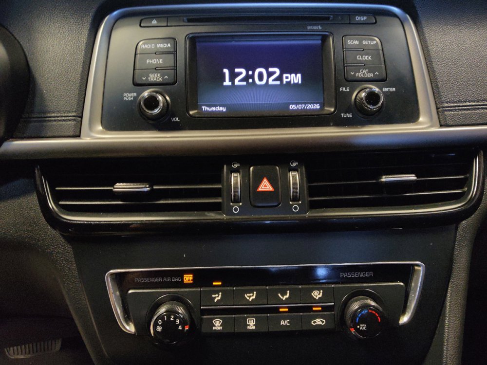 Used 2017 Kia Optima LX FWD image 25